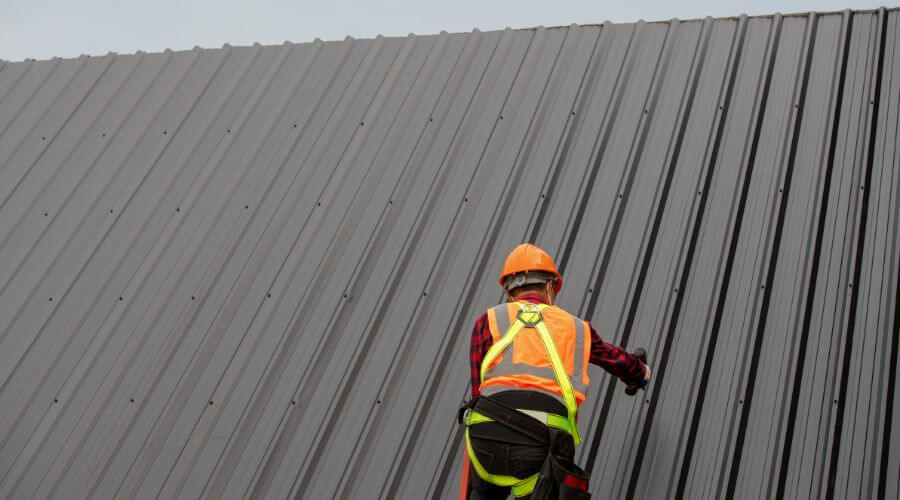 Professional metal roof installation services in Depue, IL